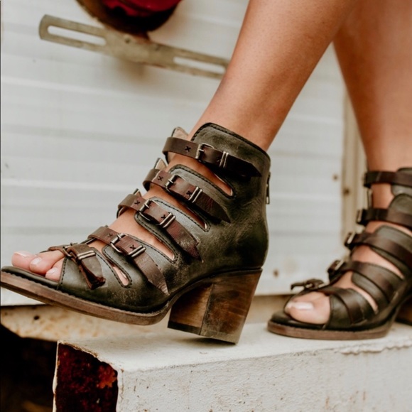 Freebird by Steven Shoes - 🎈SOLD🎈Freebird Quinn Black-Multi Shoes Sz 8